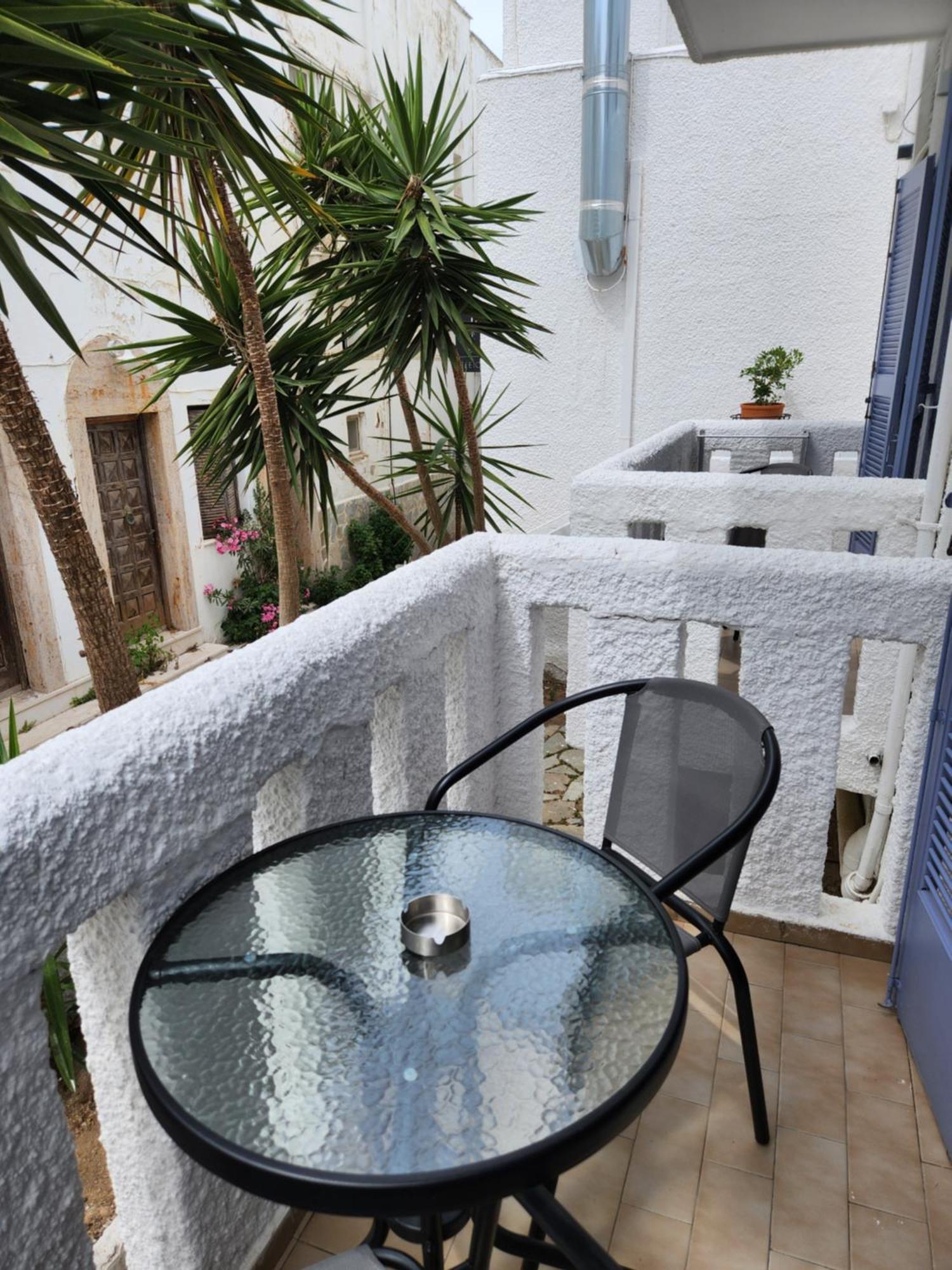 Livadi  Eleios Hotel Serifos מראה חיצוני תמונה